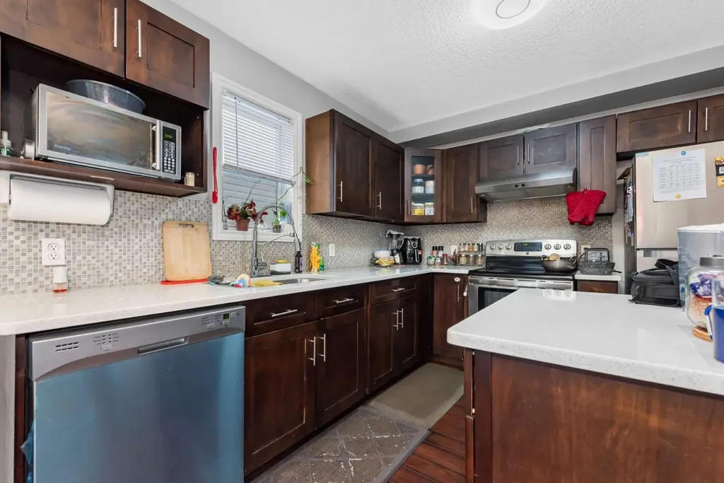 93 Saddleback Road NE Calgary AB T3J4K5