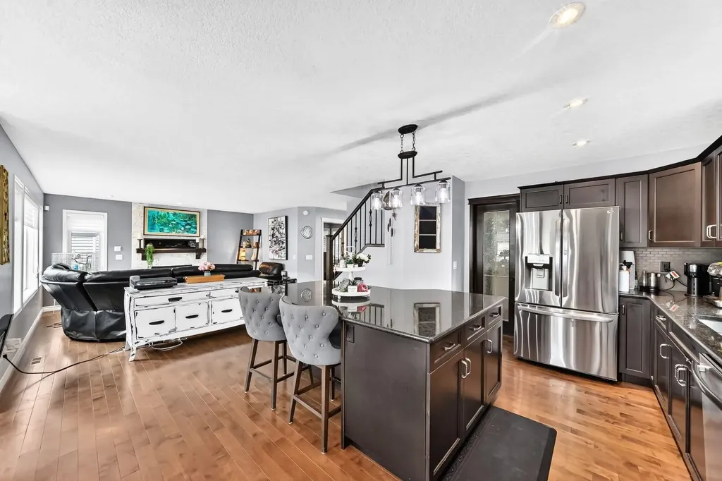 116 Kingsland Court SE Airdrie AB T4A 0E5