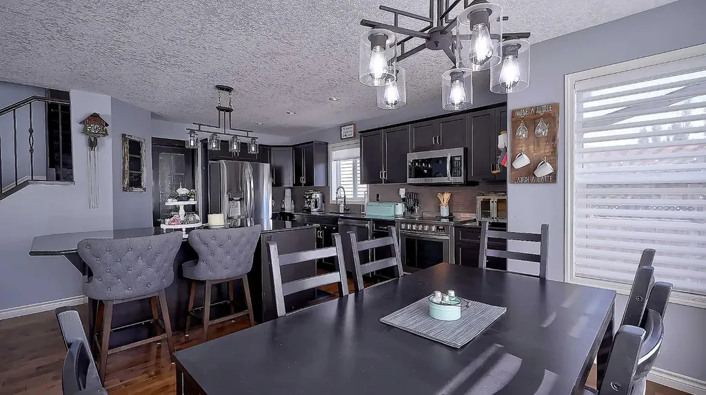 116 Kingsland Court SE Airdrie AB T4A 0E5