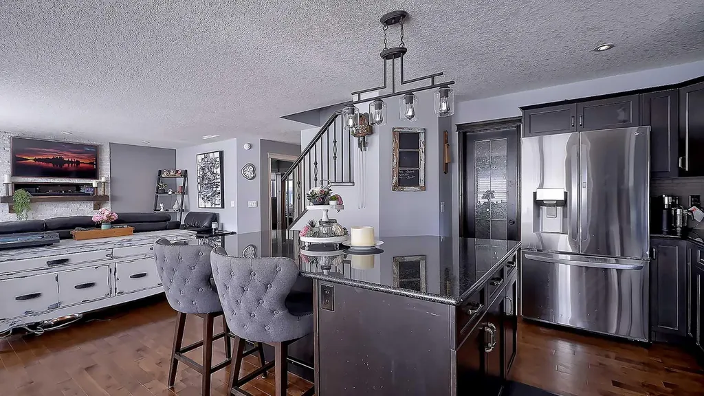 116 Kingsland Court SE Airdrie AB T4A 0E5