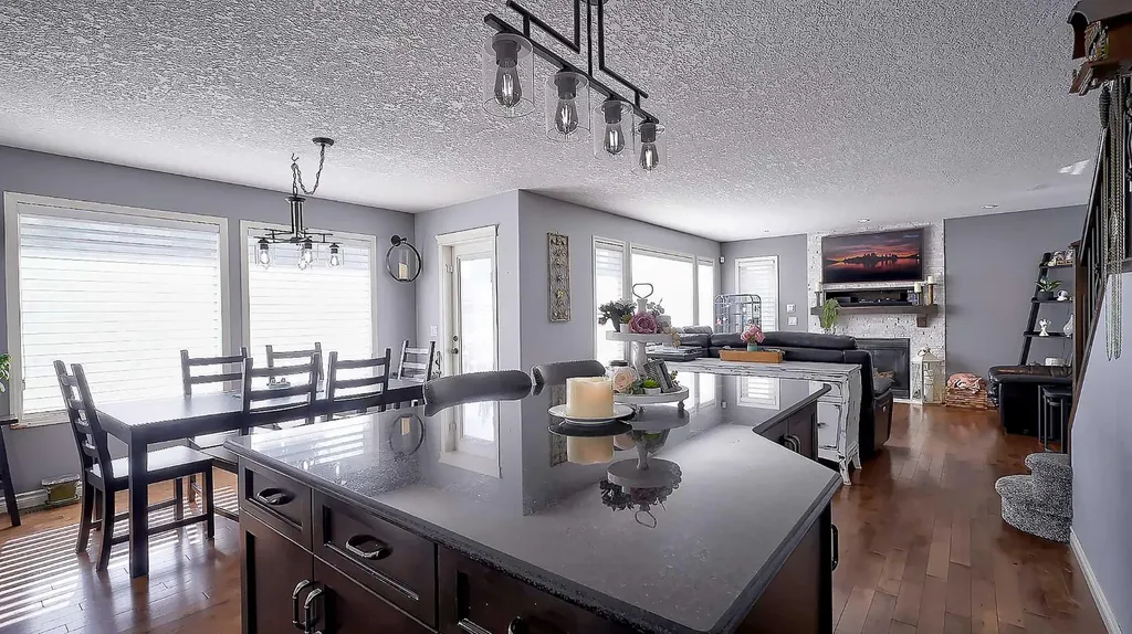 116 Kingsland Court SE Airdrie AB T4A 0E5