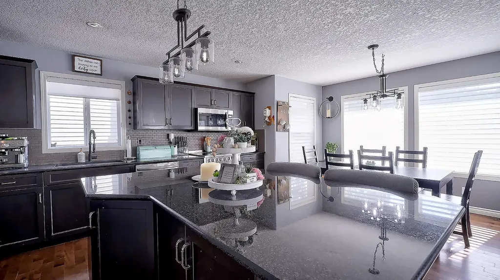 116 Kingsland Court SE Airdrie AB T4A 0E5