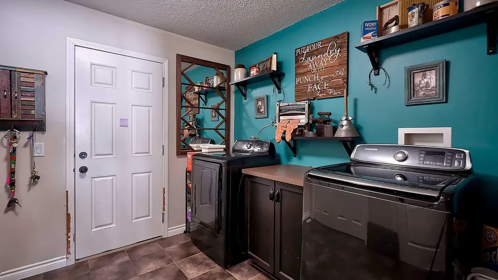 116 Kingsland Court SE Airdrie AB T4A 0E5
