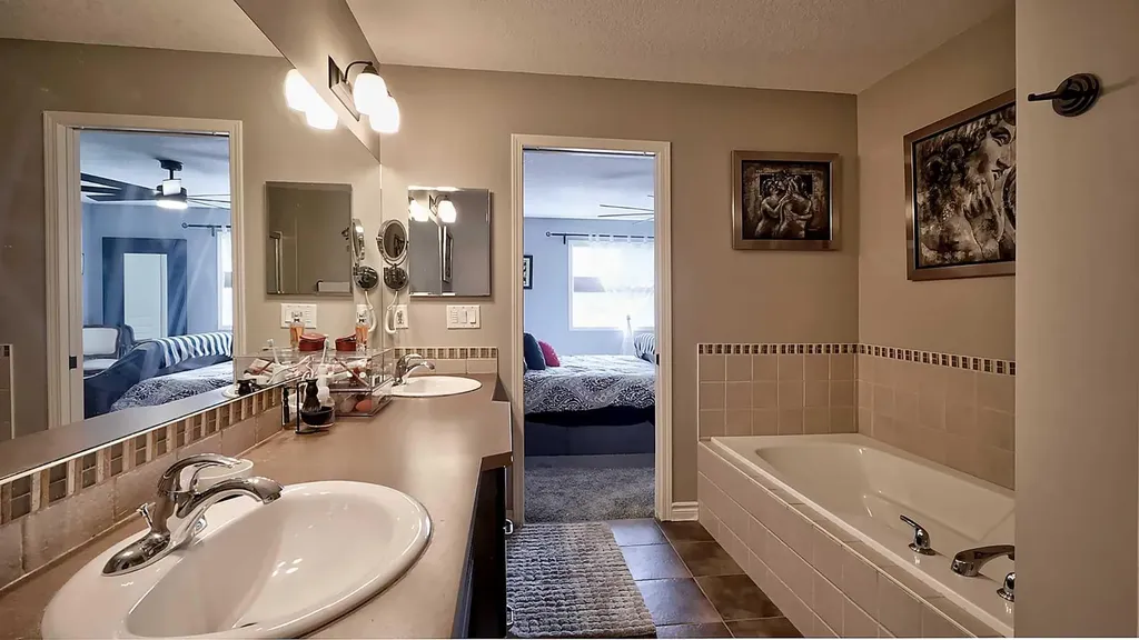 116 Kingsland Court SE Airdrie AB T4A 0E5