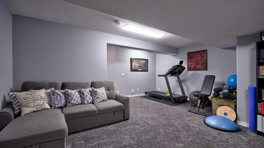 116 Kingsland Court SE Airdrie AB T4A 0E5