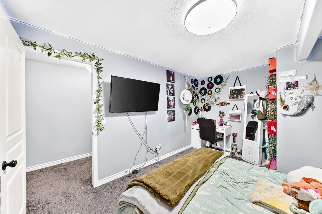 116 Kingsland Court SE Airdrie AB T4A 0E5
