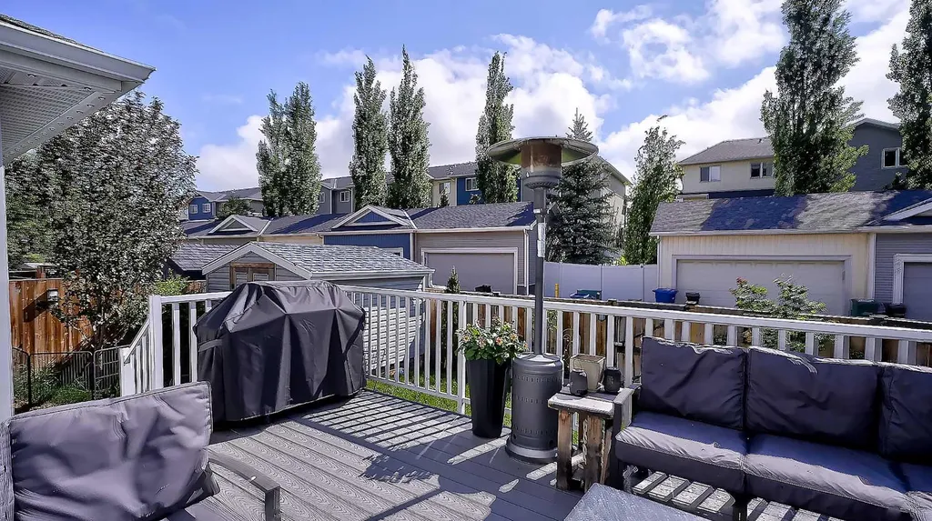 116 Kingsland Court SE Airdrie AB T4A 0E5