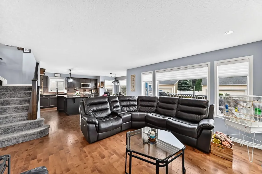116 Kingsland Court SE Airdrie AB T4A 0E5