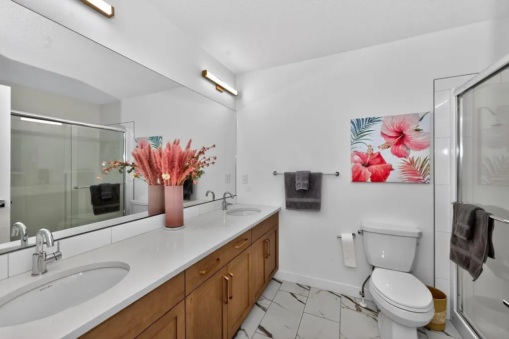 114 Southshore Court Chestermere AB T1X 2S2