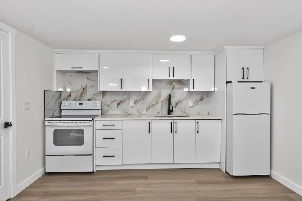 114 Southshore Court Chestermere AB T1X 2S2