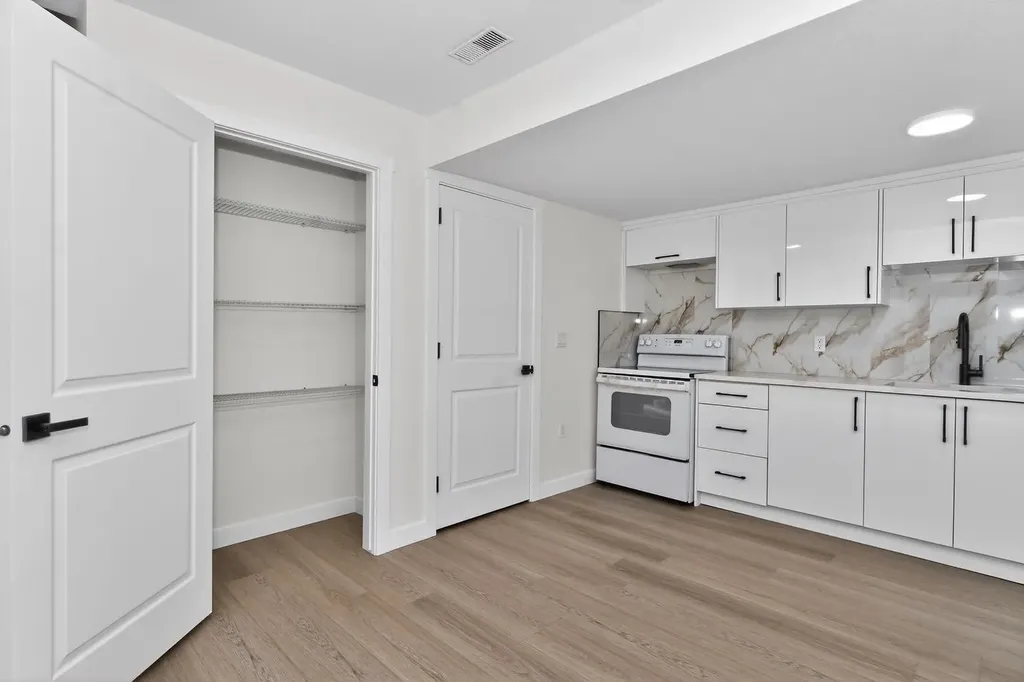 114 Southshore Court Chestermere AB T1X 2S2