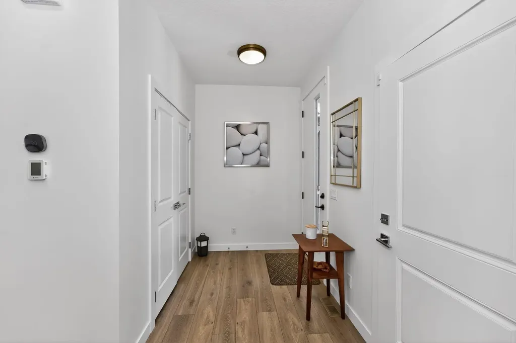 114 Southshore Court Chestermere AB T1X 2S2