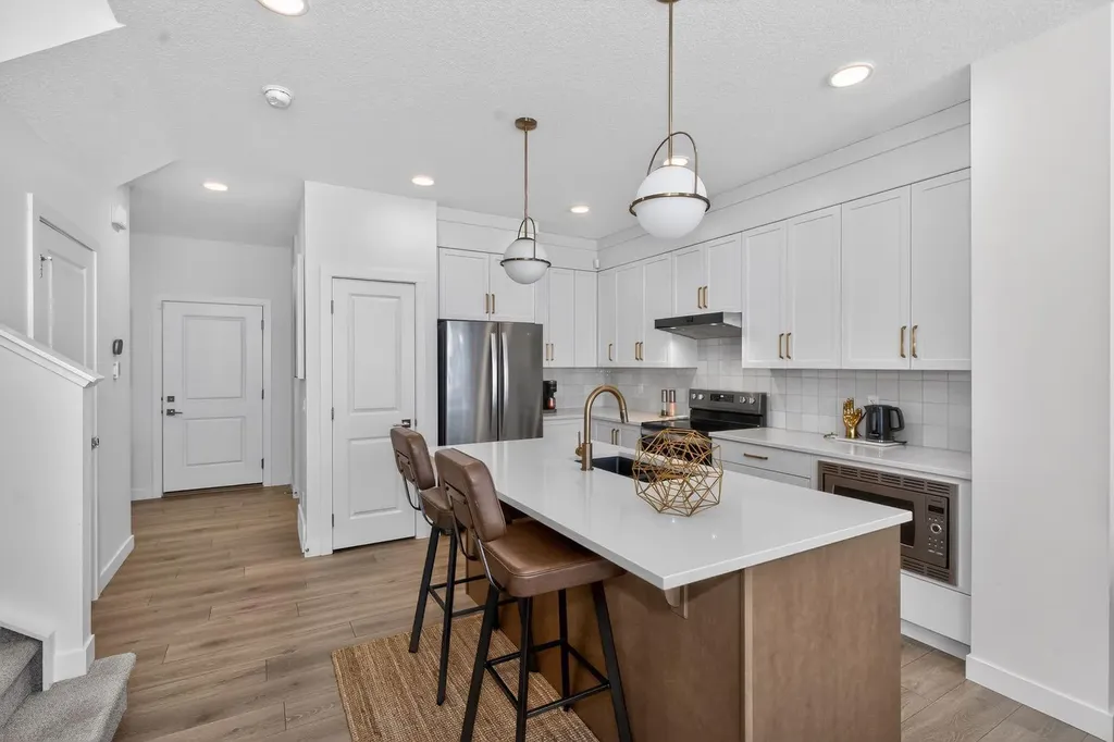 114 Southshore Court Chestermere AB T1X 2S2