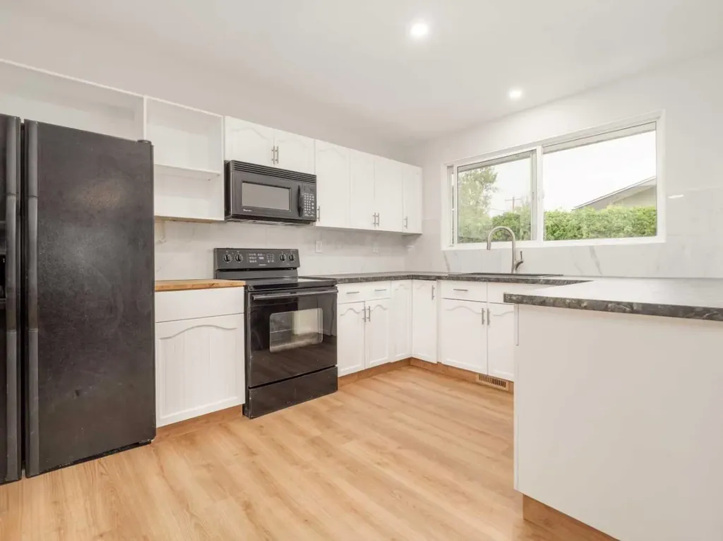 1209 31a Street Lethbridge AB T1K3A1
