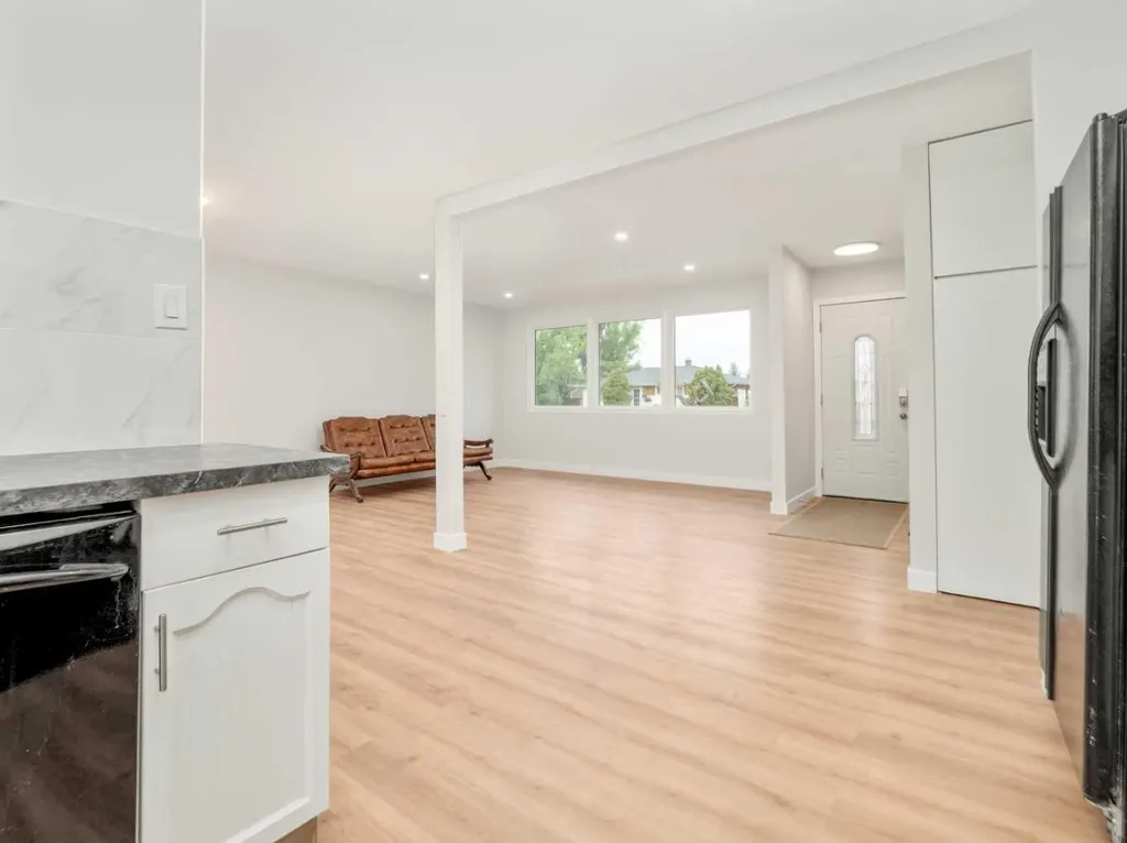 1209 31a Street Lethbridge AB T1K3A1