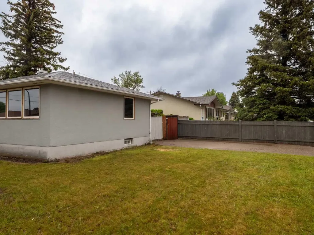 1209 31a Street Lethbridge AB T1K3A1