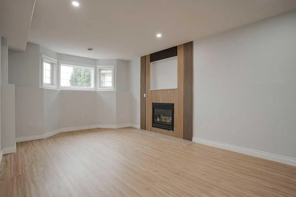 287 Berard Crescent Fort Mcmurray AB T9K 1W2