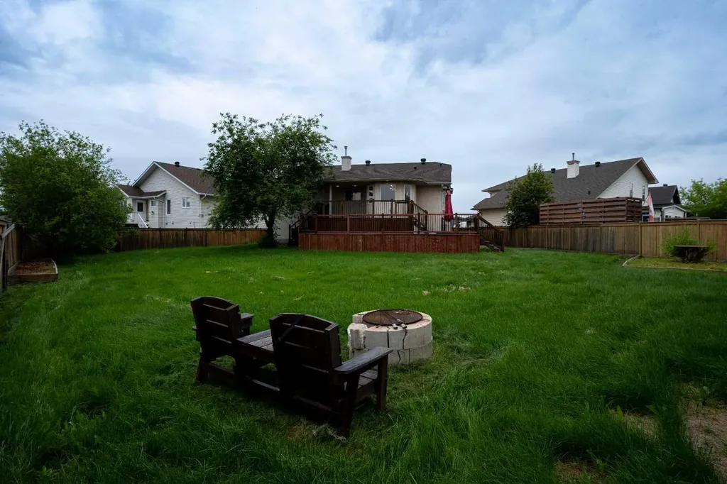 287 Berard Crescent Fort Mcmurray AB T9K 1W2