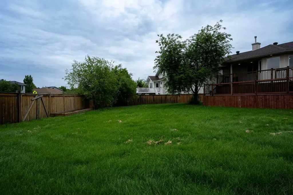 287 Berard Crescent Fort Mcmurray AB T9K 1W2