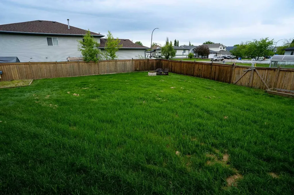 287 Berard Crescent Fort Mcmurray AB T9K 1W2