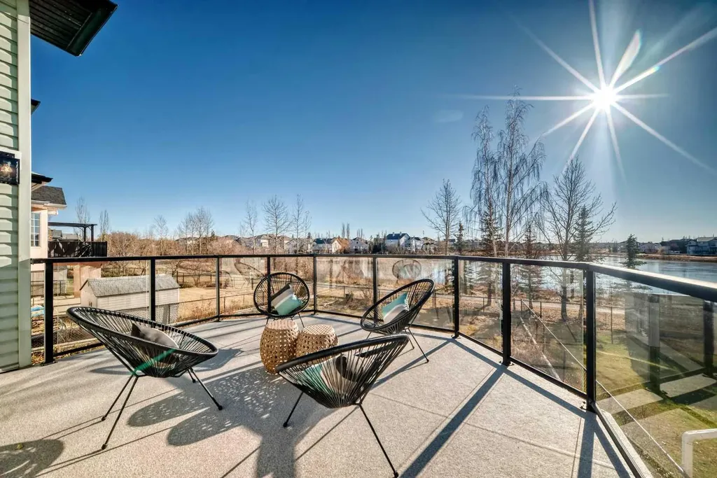 161 West Creek Pond Chestermere AB T1X 1H4