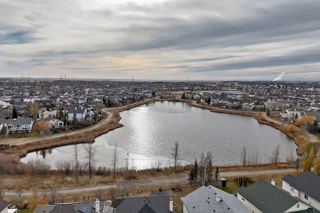 161 West Creek Pond Chestermere AB T1X 1H4