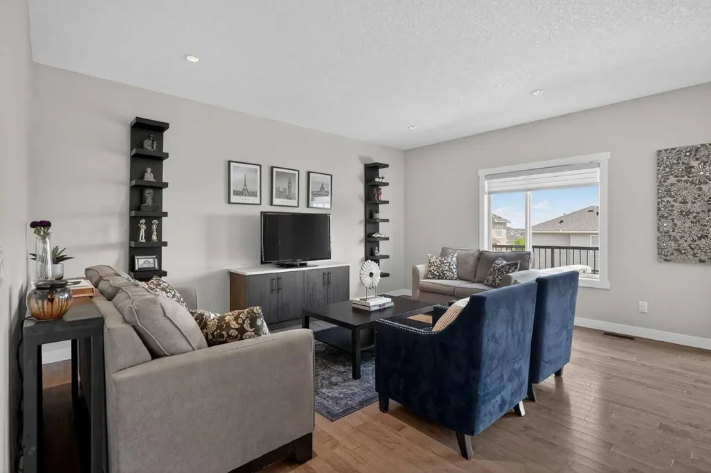 42 Baysprings Way SW Airdrie AB T4B 4C4