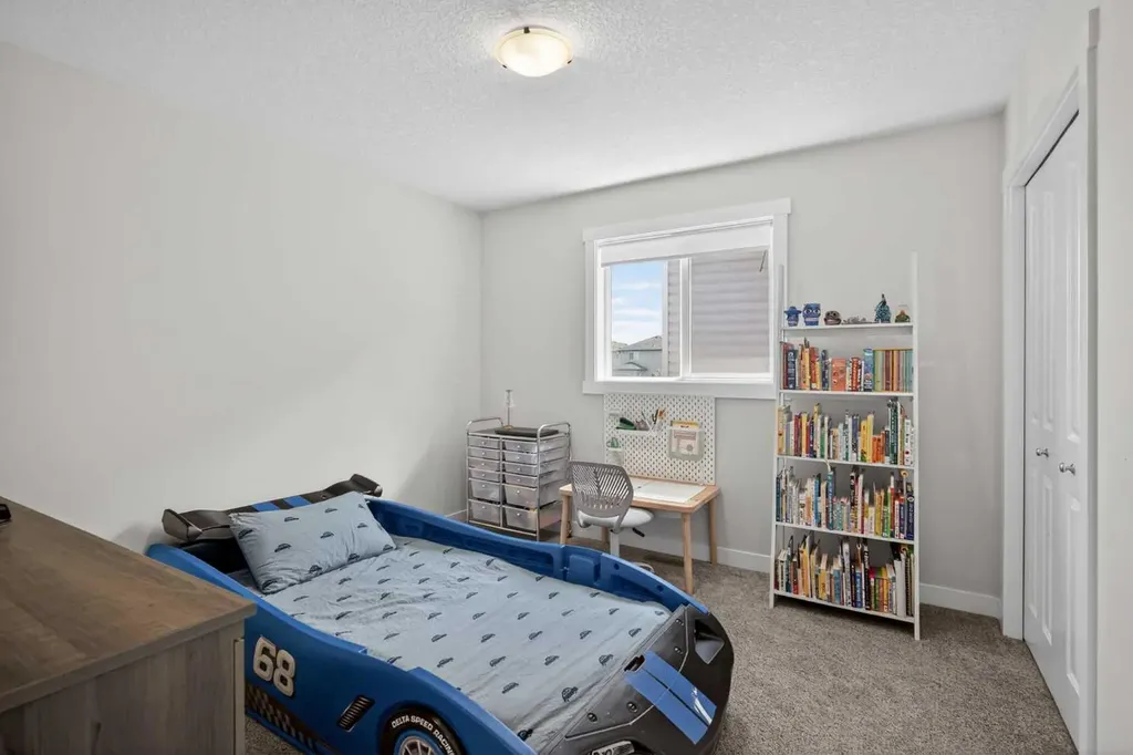 42 Baysprings Way SW Airdrie AB T4B 4C4