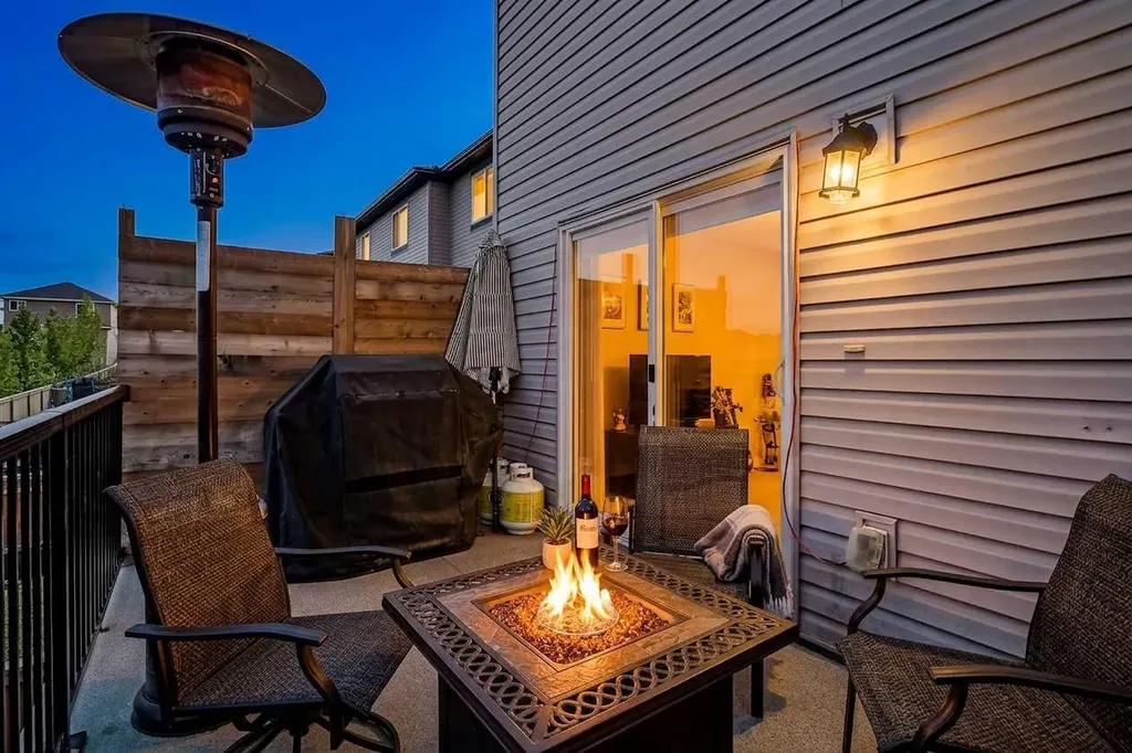 42 Baysprings Way SW Airdrie AB T4B 4C4