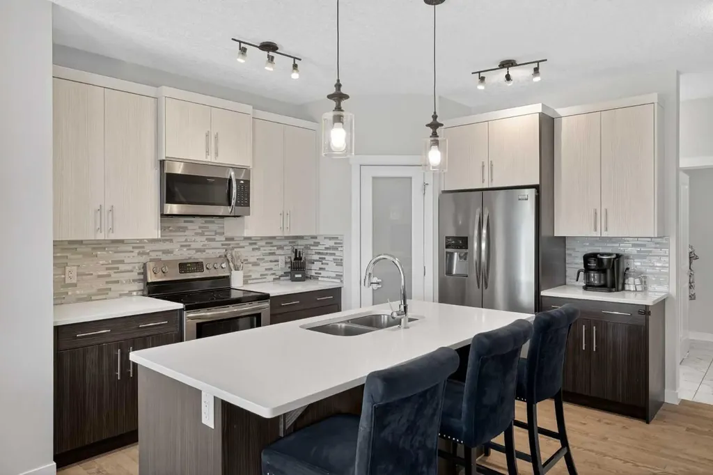 42 Baysprings Way SW Airdrie AB T4B 4C4