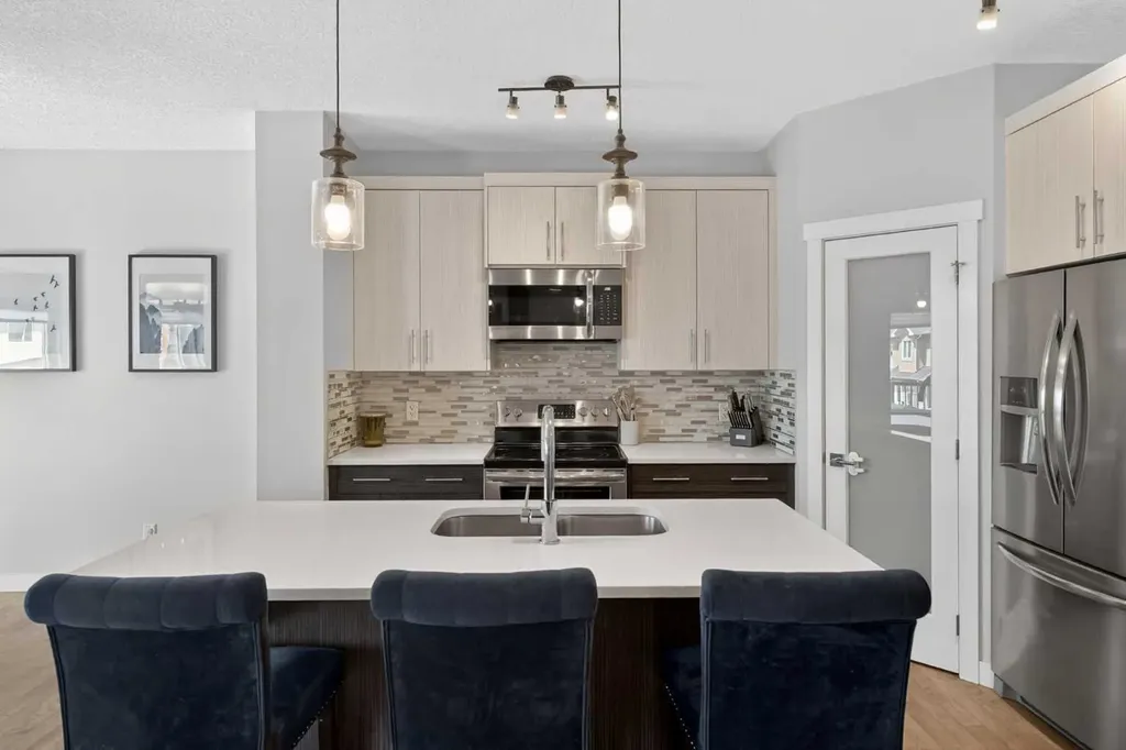 42 Baysprings Way SW Airdrie AB T4B 4C4