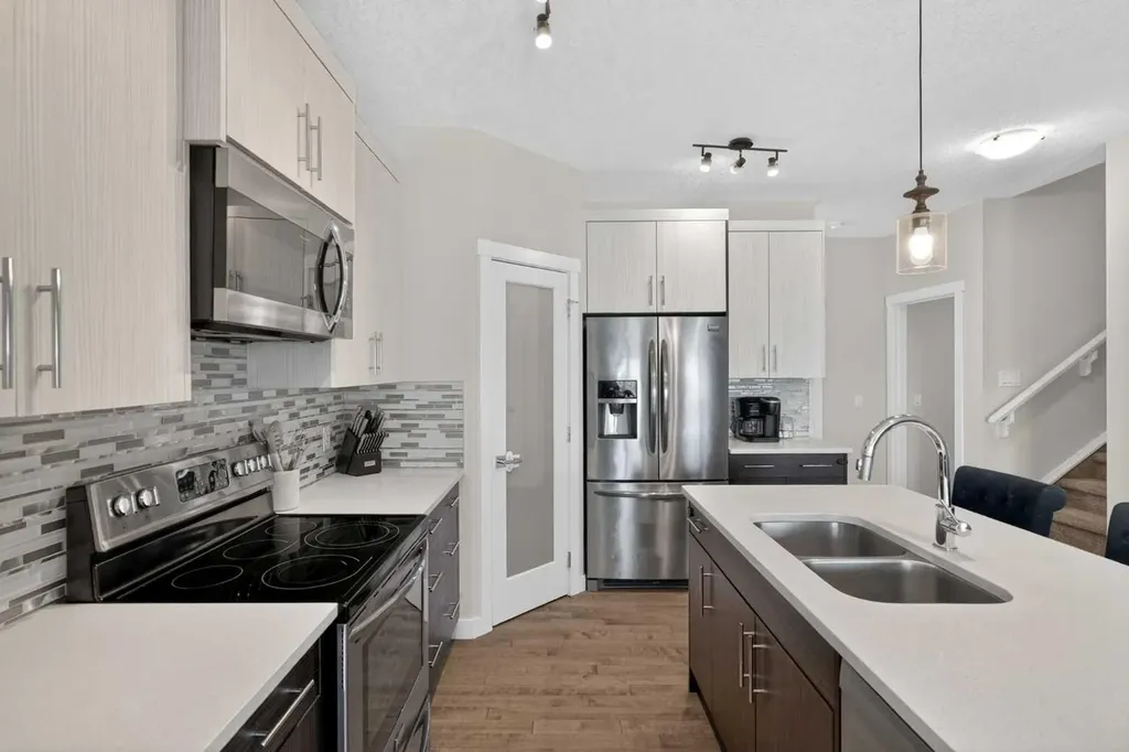 42 Baysprings Way SW Airdrie AB T4B 4C4