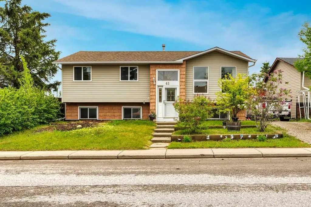 41 Brentwood Drive Strathmore AB T1P 1H9