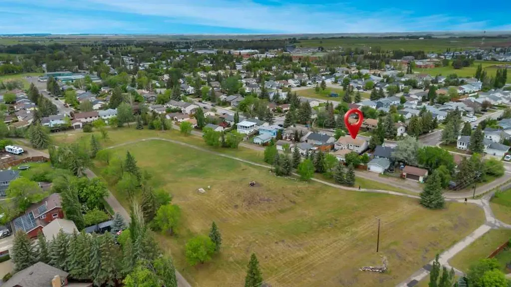 41 Brentwood Drive Strathmore AB T1P 1H9