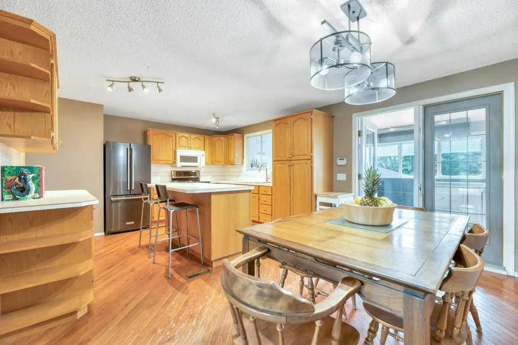 41 Brentwood Drive Strathmore AB T1P 1H9