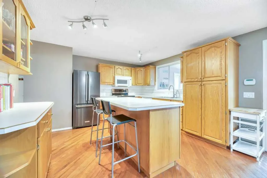41 Brentwood Drive Strathmore AB T1P 1H9