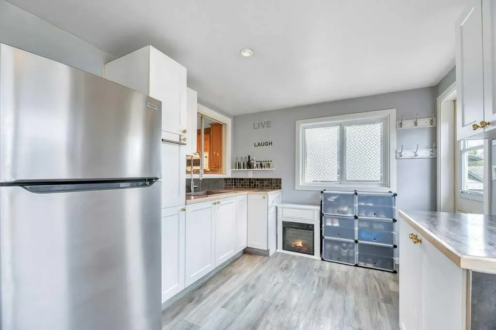 41 Brentwood Drive Strathmore AB T1P 1H9