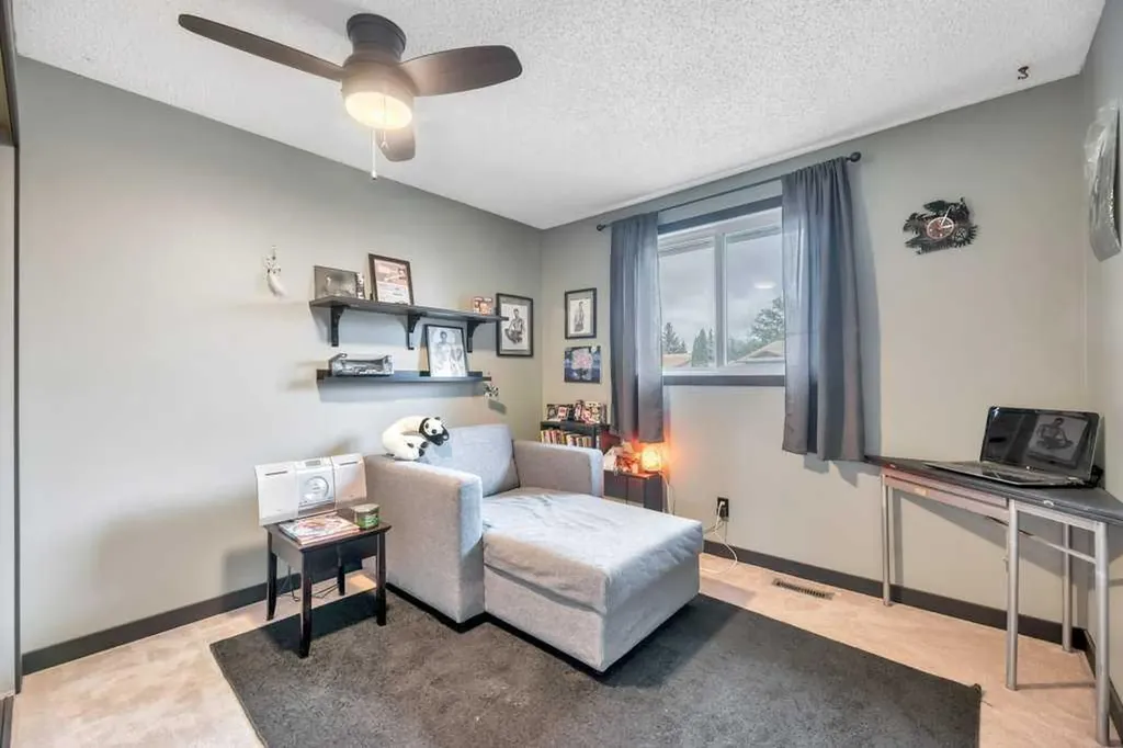 41 Brentwood Drive Strathmore AB T1P 1H9