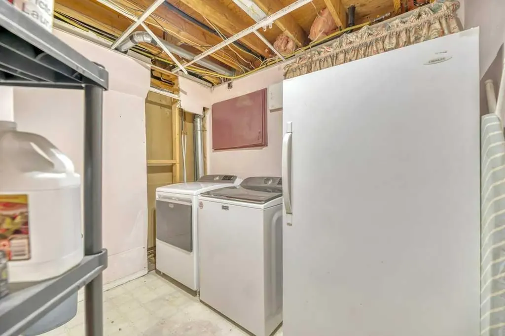 41 Brentwood Drive Strathmore AB T1P 1H9