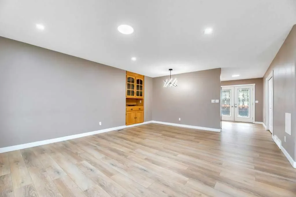 119 Strathaven Crescent Strathmore AB T1P 1M2