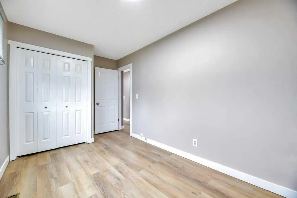 119 Strathaven Crescent Strathmore AB T1P 1M2