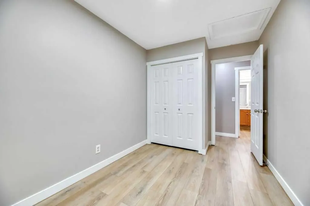 119 Strathaven Crescent Strathmore AB T1P 1M2