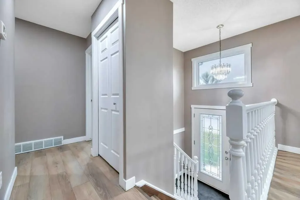 119 Strathaven Crescent Strathmore AB T1P 1M2