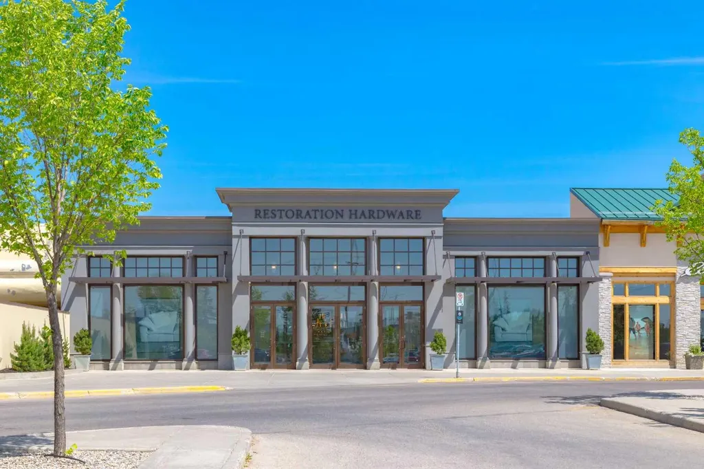 13045 6 Street SW Calgary AB T2W 5H1