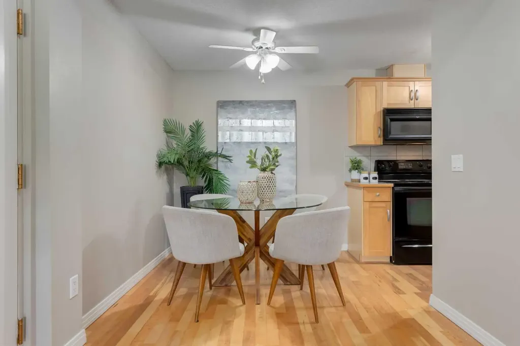 13045 6 Street SW Calgary AB T2W 5H1