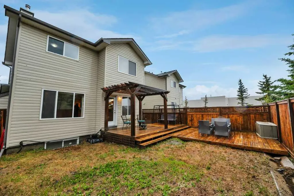142 Ranch Ridge Court Strathmore AB T1P 0A5