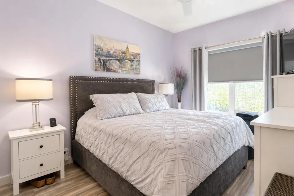 5605 Henwood Street SW Calgary AB t3e7r2