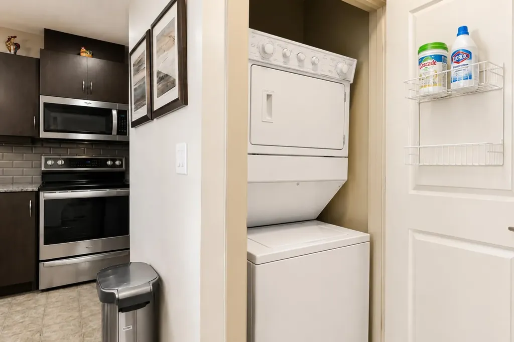 5605 Henwood Street SW Calgary AB t3e7r2