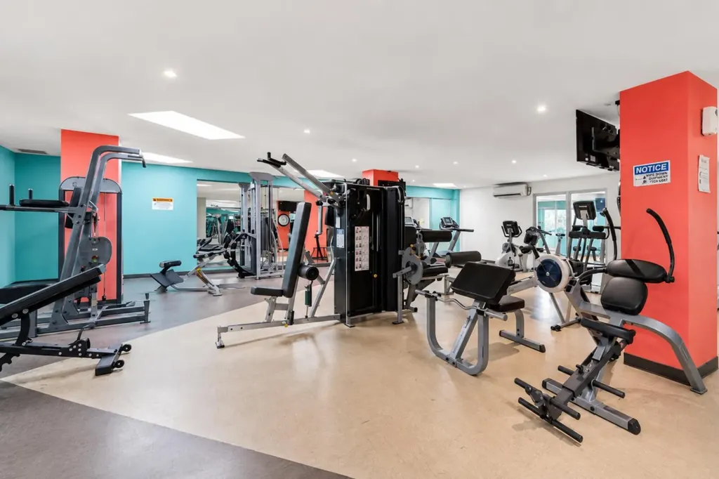 5605 Henwood Street SW Calgary AB t3e7r2