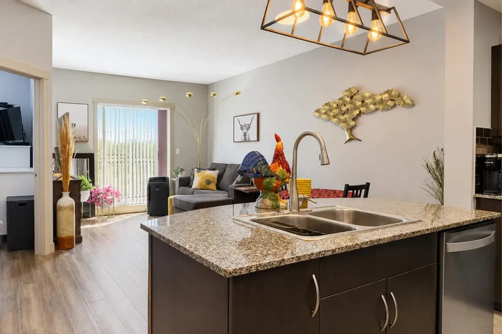 5605 Henwood Street SW Calgary AB t3e7r2